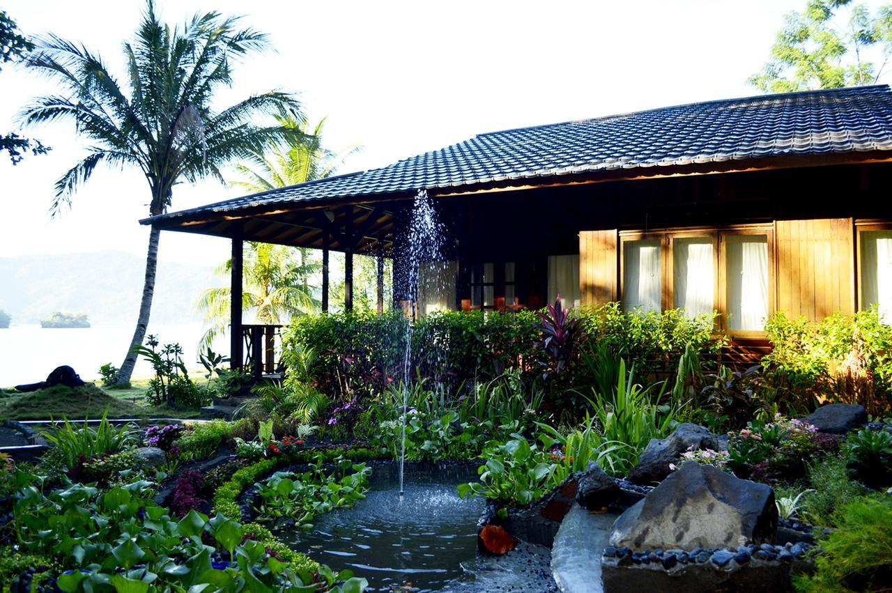 Kungkungan Bay Resort Bitung Exteriör bild