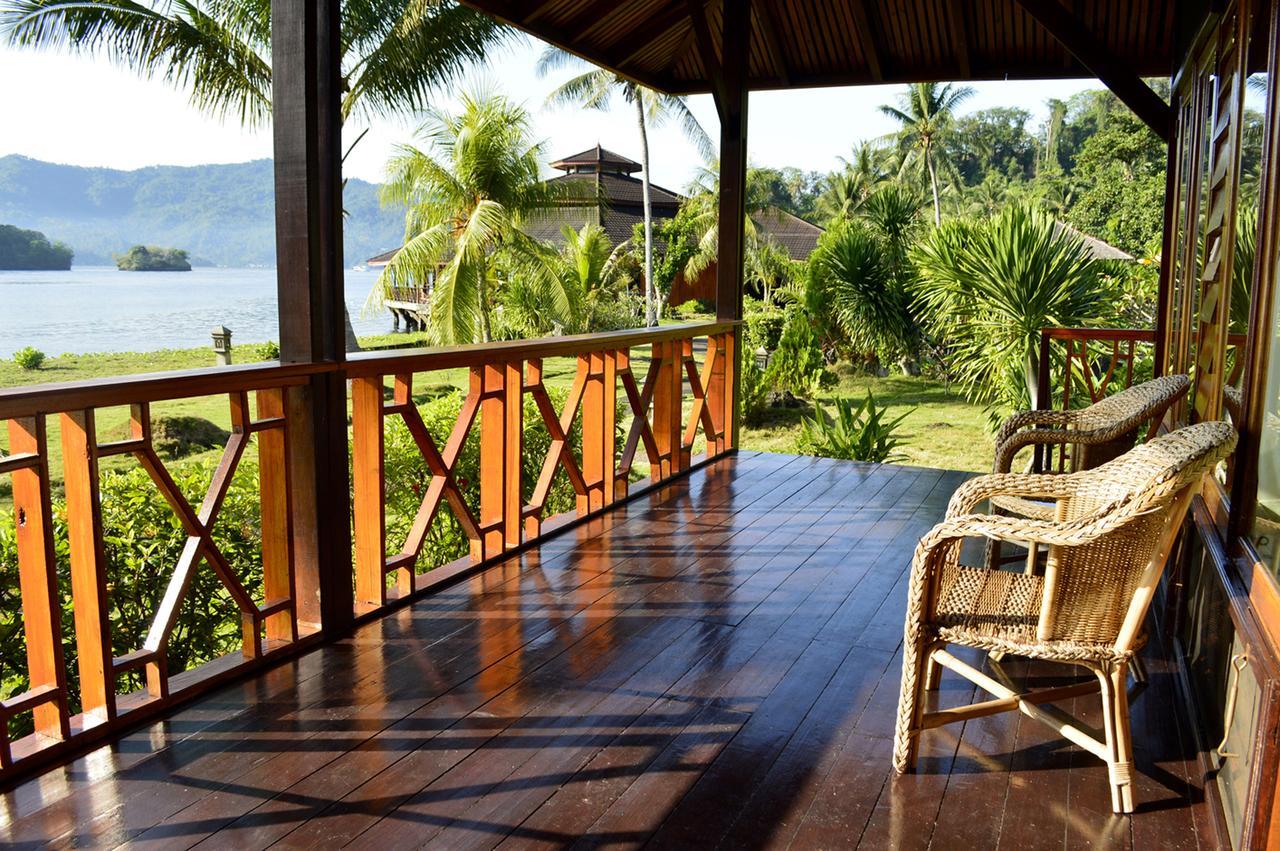 Kungkungan Bay Resort Bitung Exteriör bild